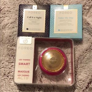 Fuchsia Foreo UFO Mask + 14 Masks